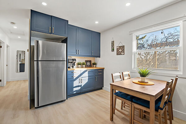 Calgary 3 bedrooms House for rent. Property photo: 684722-2