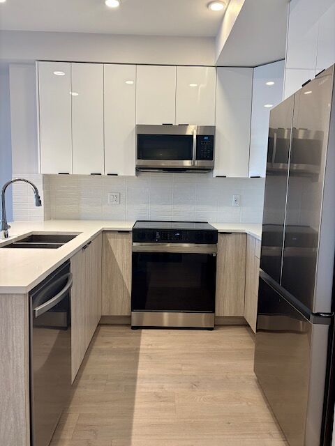 Langley 1 bedroom Condo Unit for rent. Property photo: 684752-1