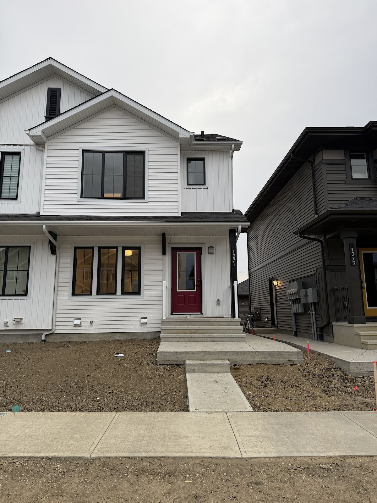 Edmonton 3 bedrooms House for rent. Property photo: 684841-1