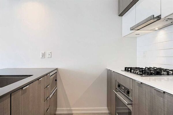 Calgary 1 bedroom Condo Unit for rent. Property photo: 684880-3