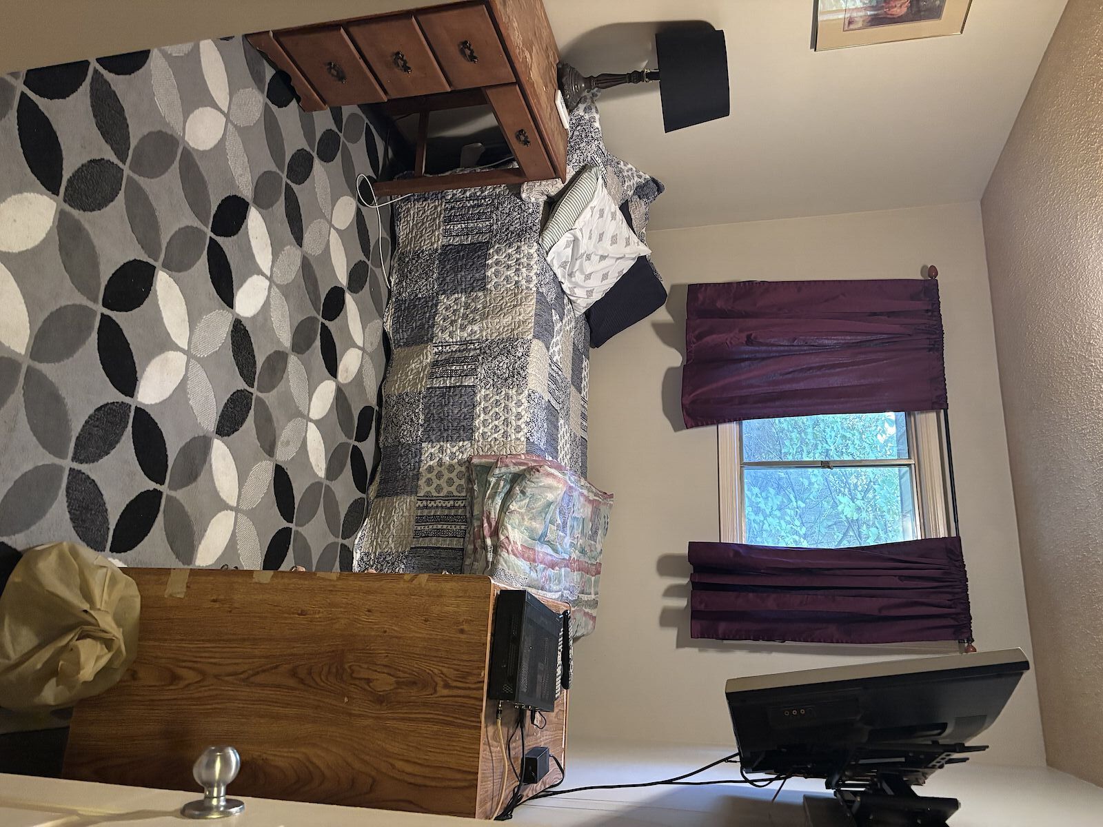 Calgary 1 bedroom House for rent. Property photo: 684883-1