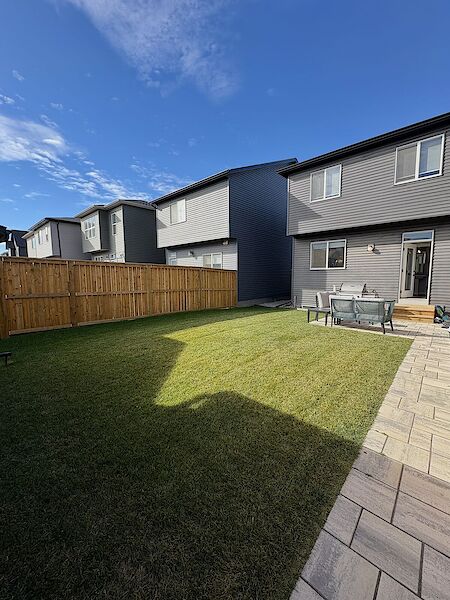 Calgary 3 bedrooms House for rent. Property photo: 684912-2