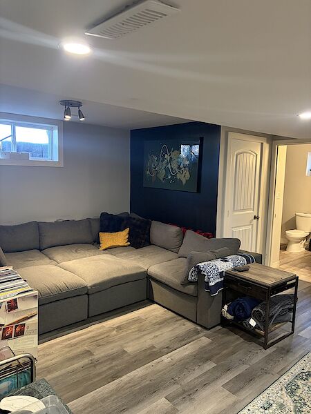 Calgary 2 bedrooms Basement for rent. Property photo: 684920-3