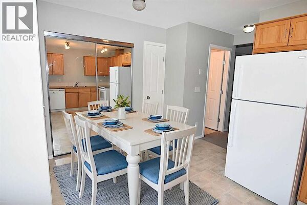 Calgary 2 bedrooms Townhouse for rent. Property photo: 685061-2