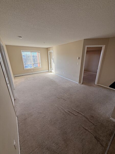 Airdrie 2 + Den bedrooms Condo Unit for rent. Property photo: 685065-3