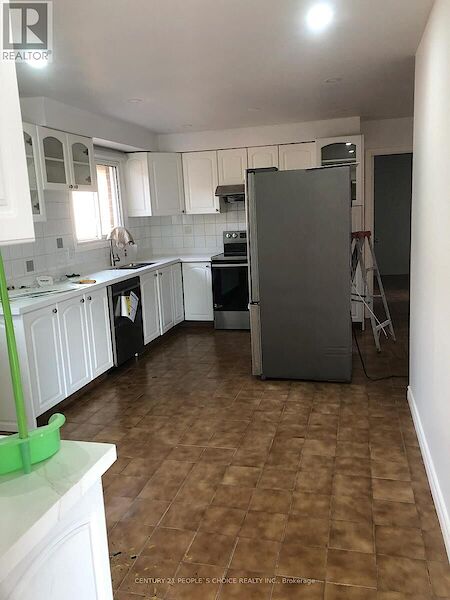 Toronto 3 bedrooms House for rent. Property photo: 685068-3