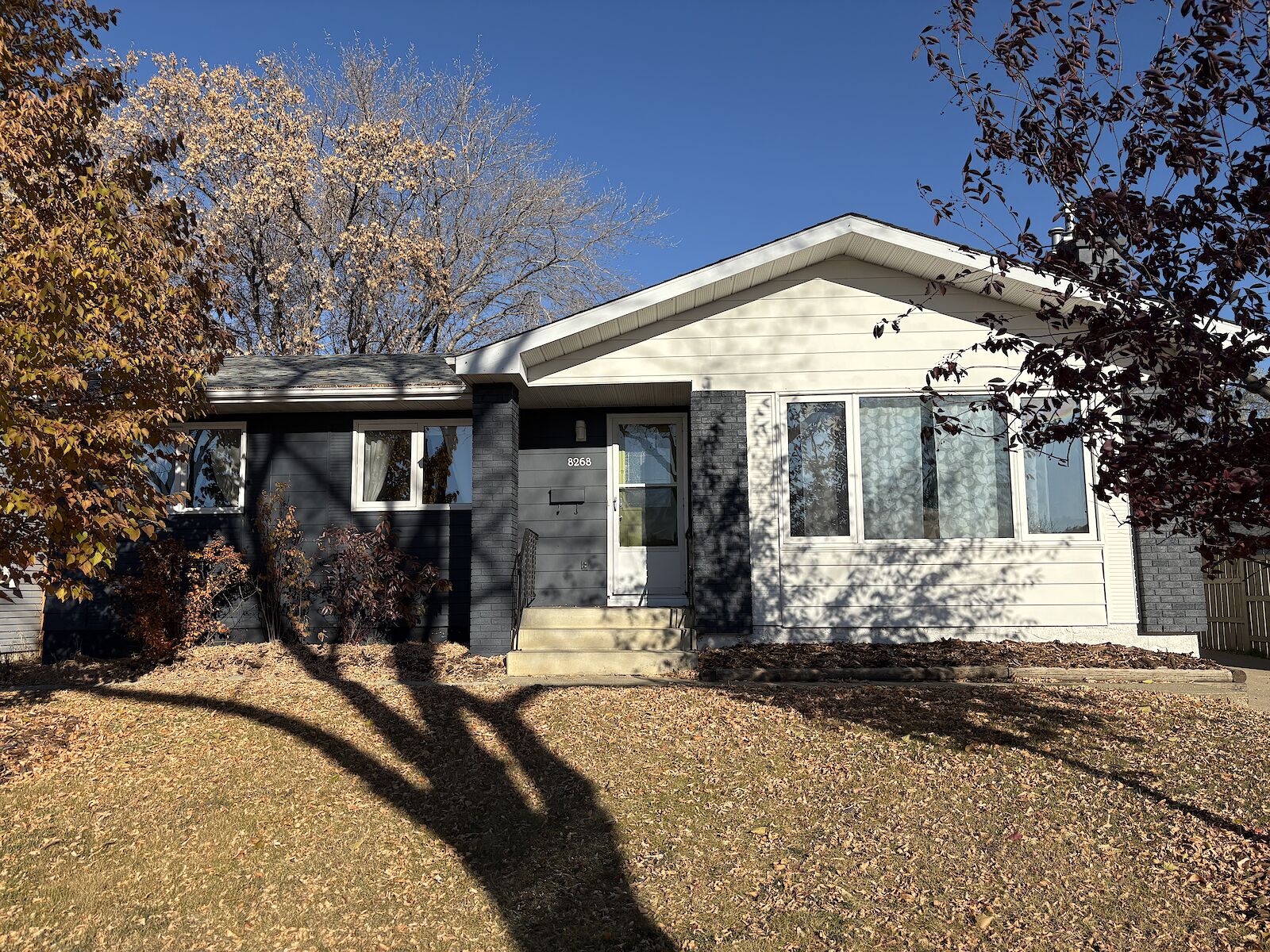 Fort Saskatchewan 3 bedrooms Main Floor for rent. Property photo: 685080-1