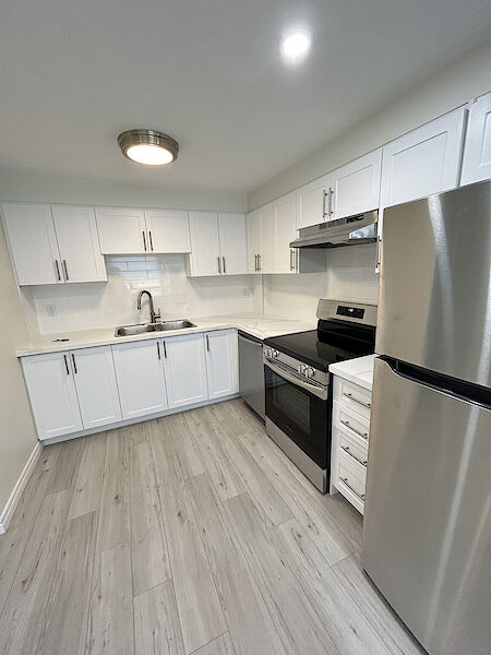 Hamilton 1 bedroom Condo Unit for rent. Property photo: 685173-2