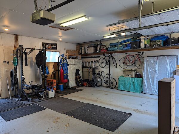 Edmonton 4 bedrooms House for rent. Property photo: 685180-2