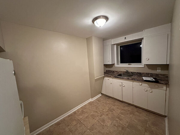 Winnipeg 1 bedroom Fourplex for rent. Property photo: 685311-2