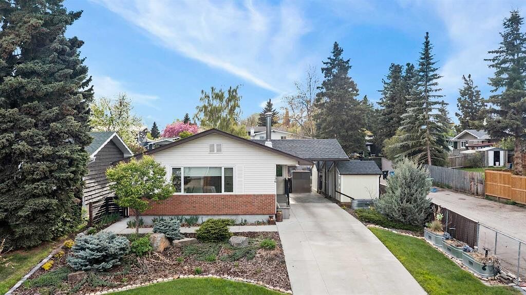 Calgary 2 bedrooms Basement for rent. Property photo: 685346-1