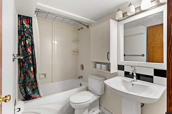 Calgary 2 bedrooms Basement for rent. Property photo: 685346-3