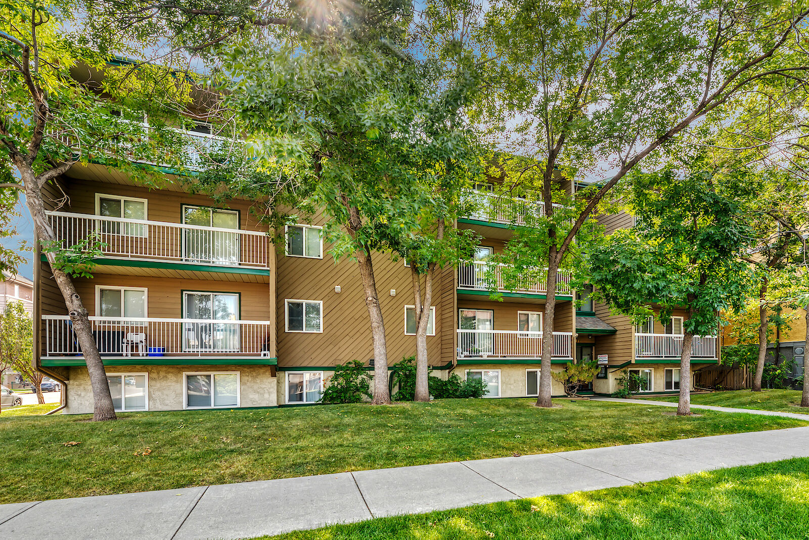 Calgary 1 bedroom Condo Unit for rent. Property photo: 685450-1