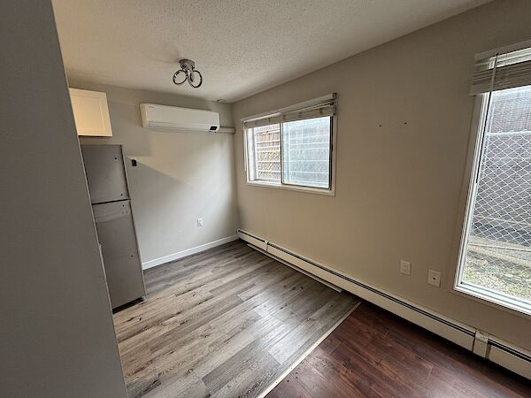 Calgary 1 bedroom Condo Unit for rent. Property photo: 685654-3