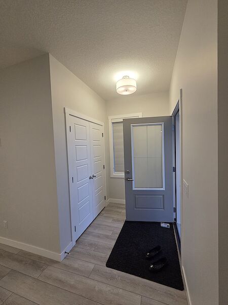 Calgary 3 + Den bedrooms Duplex for rent. Property photo: 685703-3