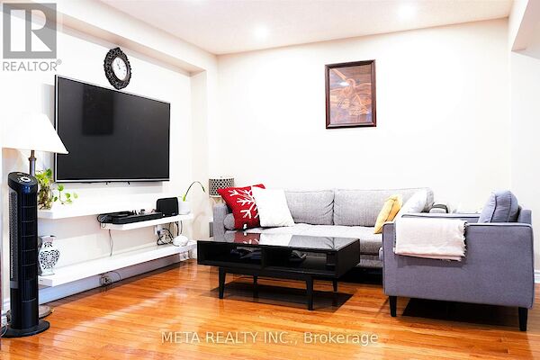 Brampton 4 bedrooms House for rent. Property photo: 685728-3