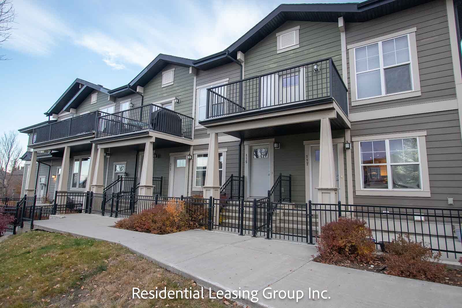 Calgary 2 bedrooms Townhouse for rent. Property photo: 685759-1