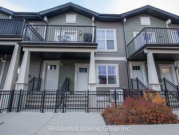 Calgary 2 bedrooms Townhouse for rent. Property photo: 685759-2
