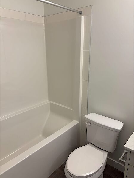 Calgary 1 bedroom Condo Unit for rent. Property photo: 685965-3