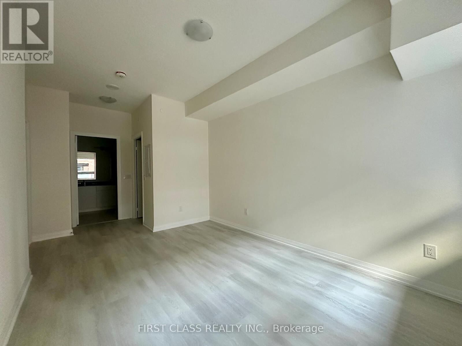Toronto 3 bedrooms Apartment for rent. Property photo: 686061-1