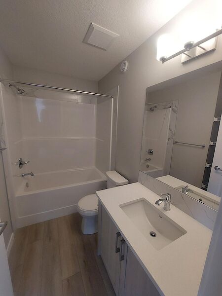 Calgary 2 bedrooms Basement for rent. Property photo: 686227-2