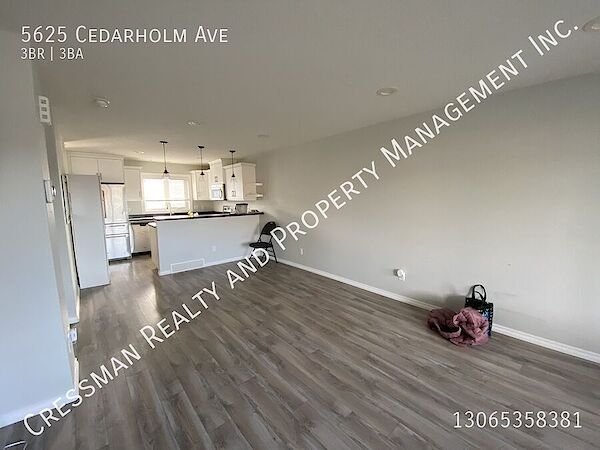 Regina 3 bedrooms Townhouse for rent. Property photo: 686347-3