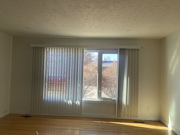 Calgary 3 + Den bedrooms House for rent. Property photo: 686426-3