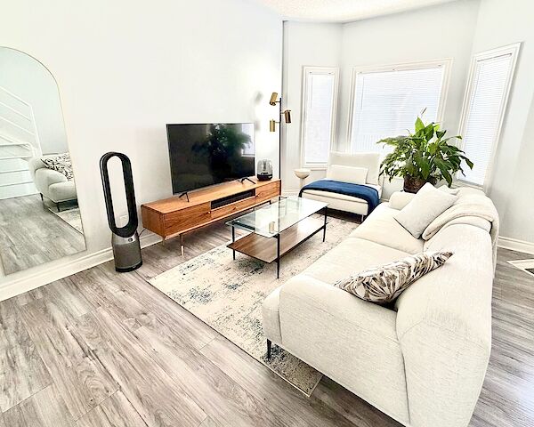 Calgary 2 bedrooms Townhouse for rent. Property photo: 686434-2