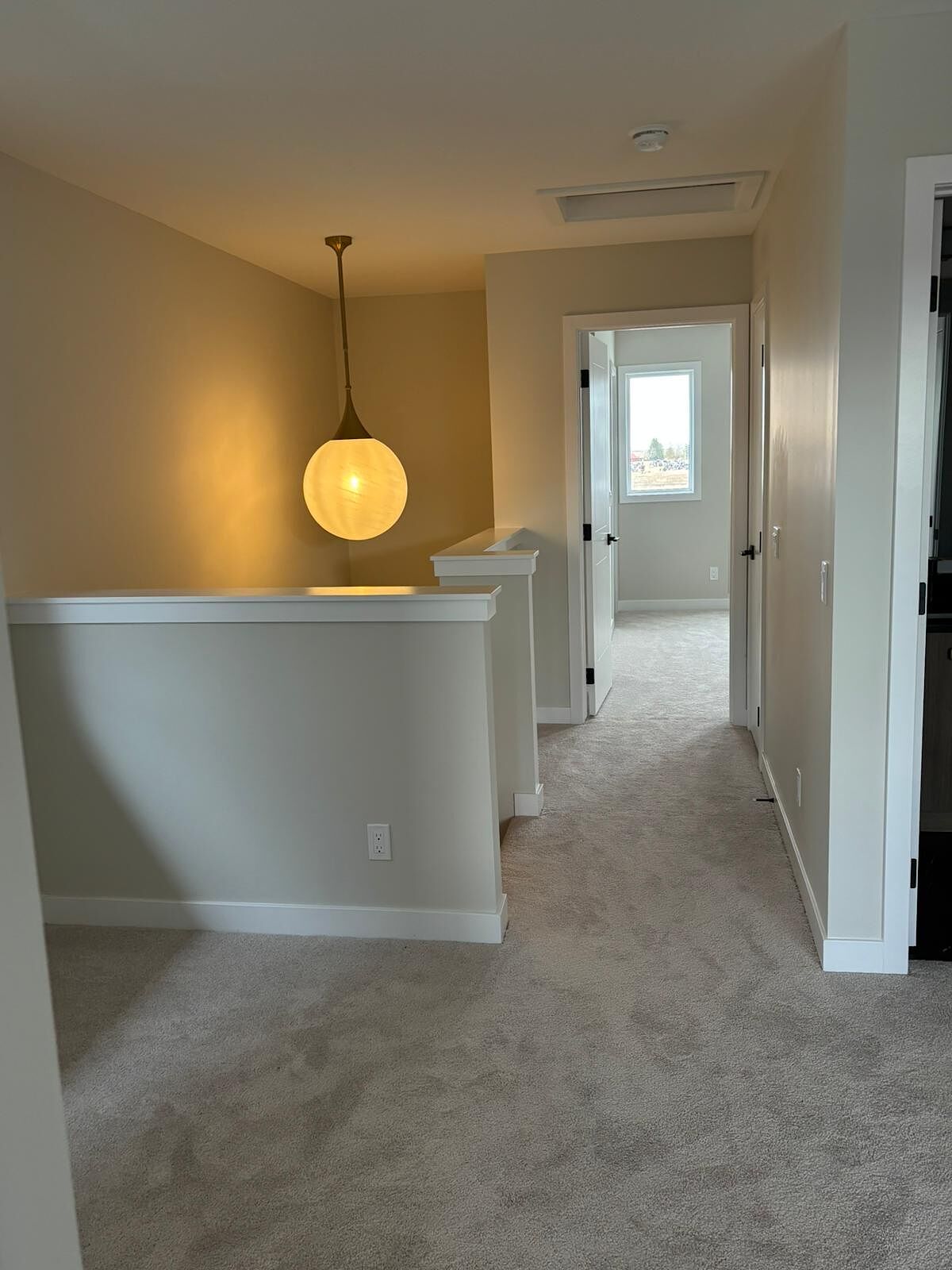 Calgary 3 bedrooms Duplex for rent. Property photo: 686518-1