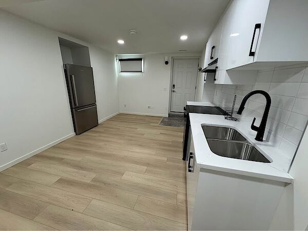 Calgary 2 bedrooms Basement for rent. Property photo: 686527-2