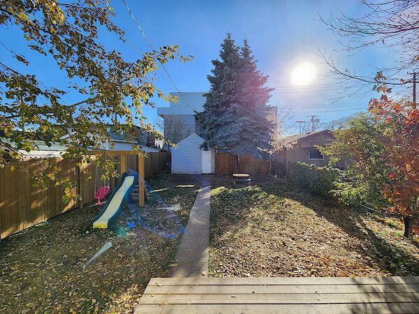 Edmonton 3 bedrooms House for rent. Property photo: 686598-3