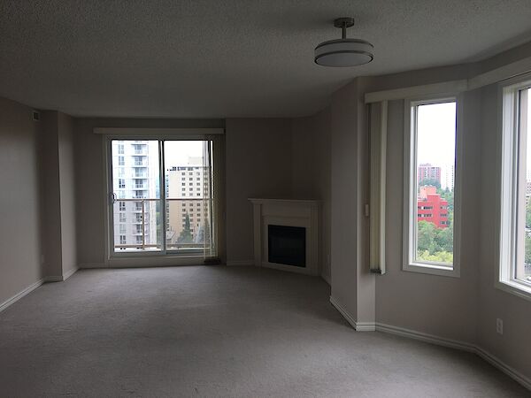 Edmonton 2 bedrooms Condo Unit for rent. Property photo: 686602-2