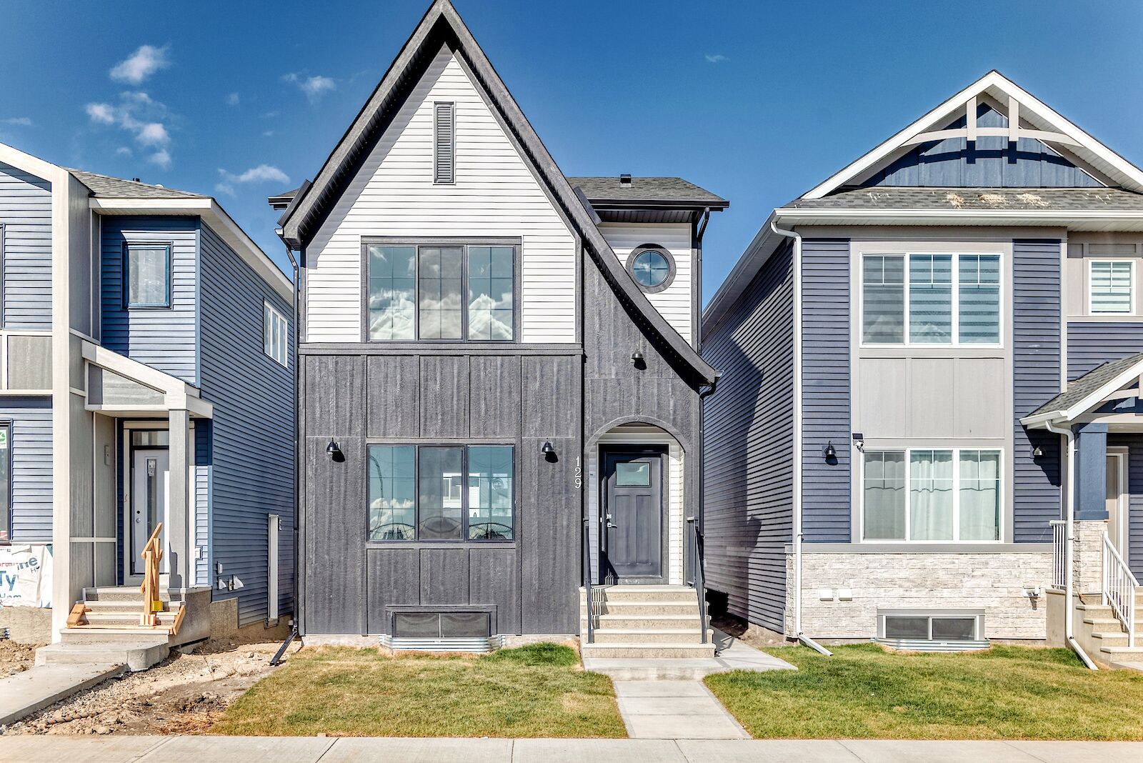 Calgary 3 + Den bedrooms House for rent. Property photo: 686717-1