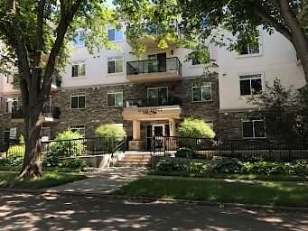 Edmonton 2 bedrooms Condo Unit for rent. Property photo: 686764-1