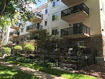 Edmonton 2 bedrooms Condo Unit for rent. Property photo: 686764-2