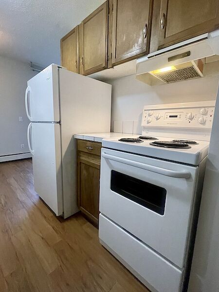 Calgary 1 bedroom Condo Unit for rent. Property photo: 686817-2