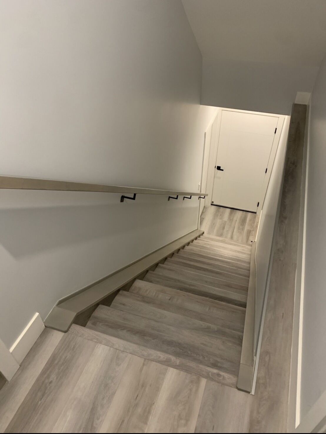 Calgary 2 bedrooms Room For Rent for rent. Property photo: 686887-1