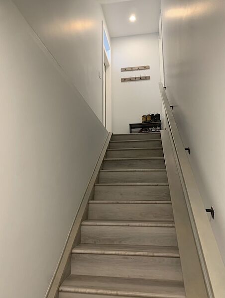 Calgary 2 bedrooms Room For Rent for rent. Property photo: 686887-2