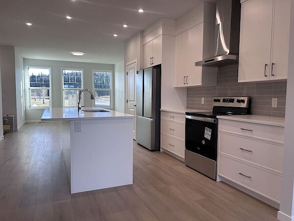 Calgary 3 bedrooms Main Floor for rent. Property photo: 686889-2