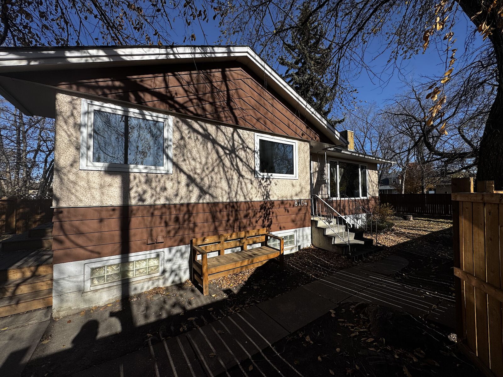 Edmonton 5 bedrooms House for rent. Property photo: 687097-1