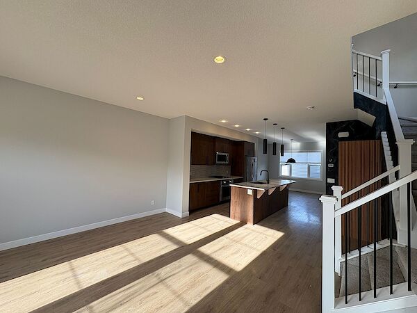 Airdrie 3 bedrooms House for rent. Property photo: 687111-2