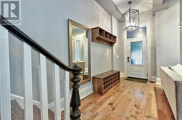 Toronto 4 bedrooms House for rent. Property photo: 687186-2