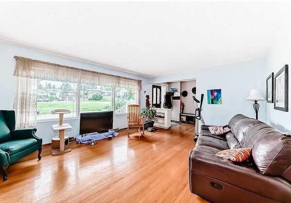 Edmonton 3 bedrooms House for rent. Property photo: 687218-2