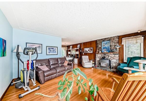 Edmonton 3 bedrooms House for rent. Property photo: 687218-3