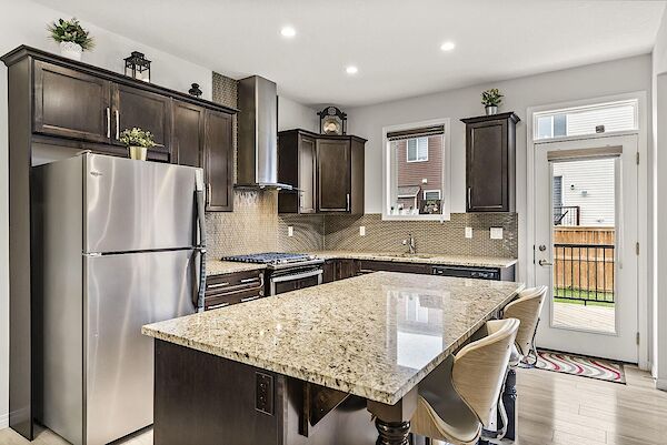 Calgary 3 bedrooms House for rent. Property photo: 687239-3