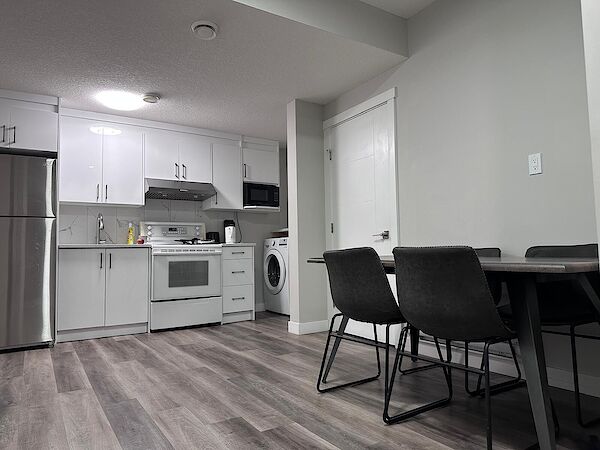 Calgary 2 bedrooms Basement for rent. Property photo: 687286-2