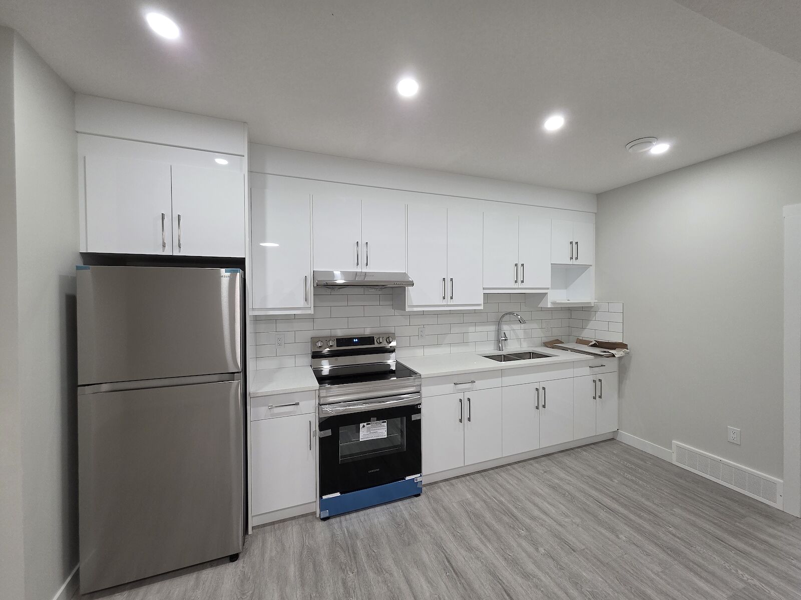 Calgary 2 bedrooms Basement for rent. Property photo: 687290-1