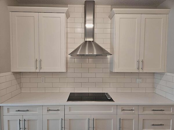 Calgary 2 bedrooms Condo Unit for rent. Property photo: 687342-2