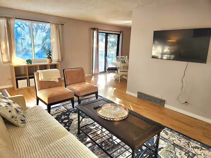 Calgary 3 bedrooms Main Floor for rent. Property photo: 687416-1