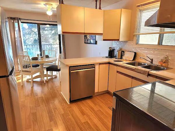 Calgary 3 bedrooms Main Floor for rent. Property photo: 687416-3